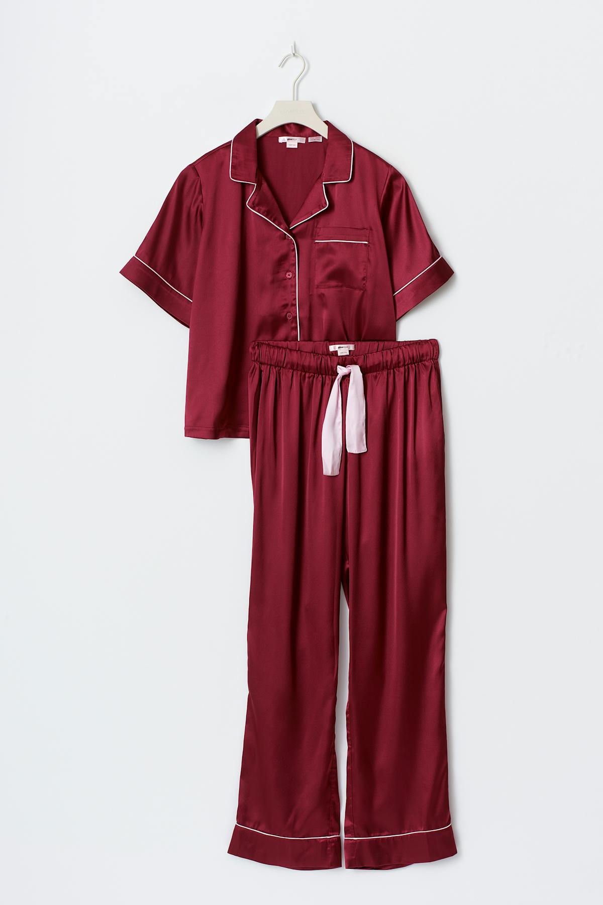 Y satin set