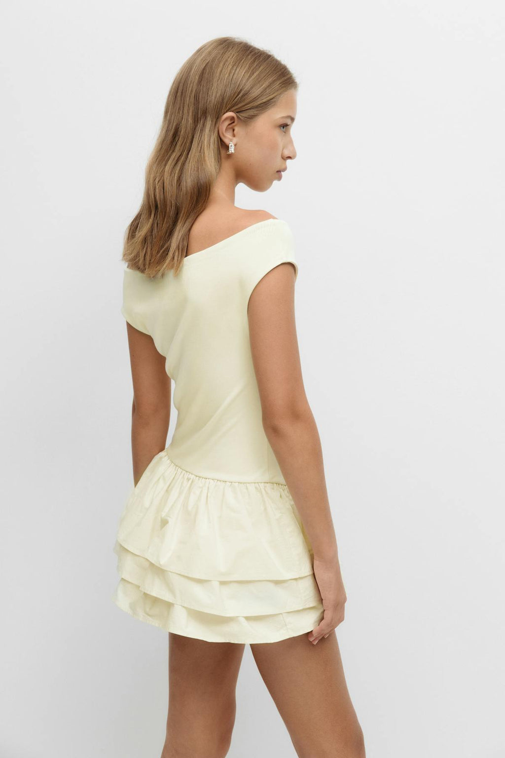 Y frill dress