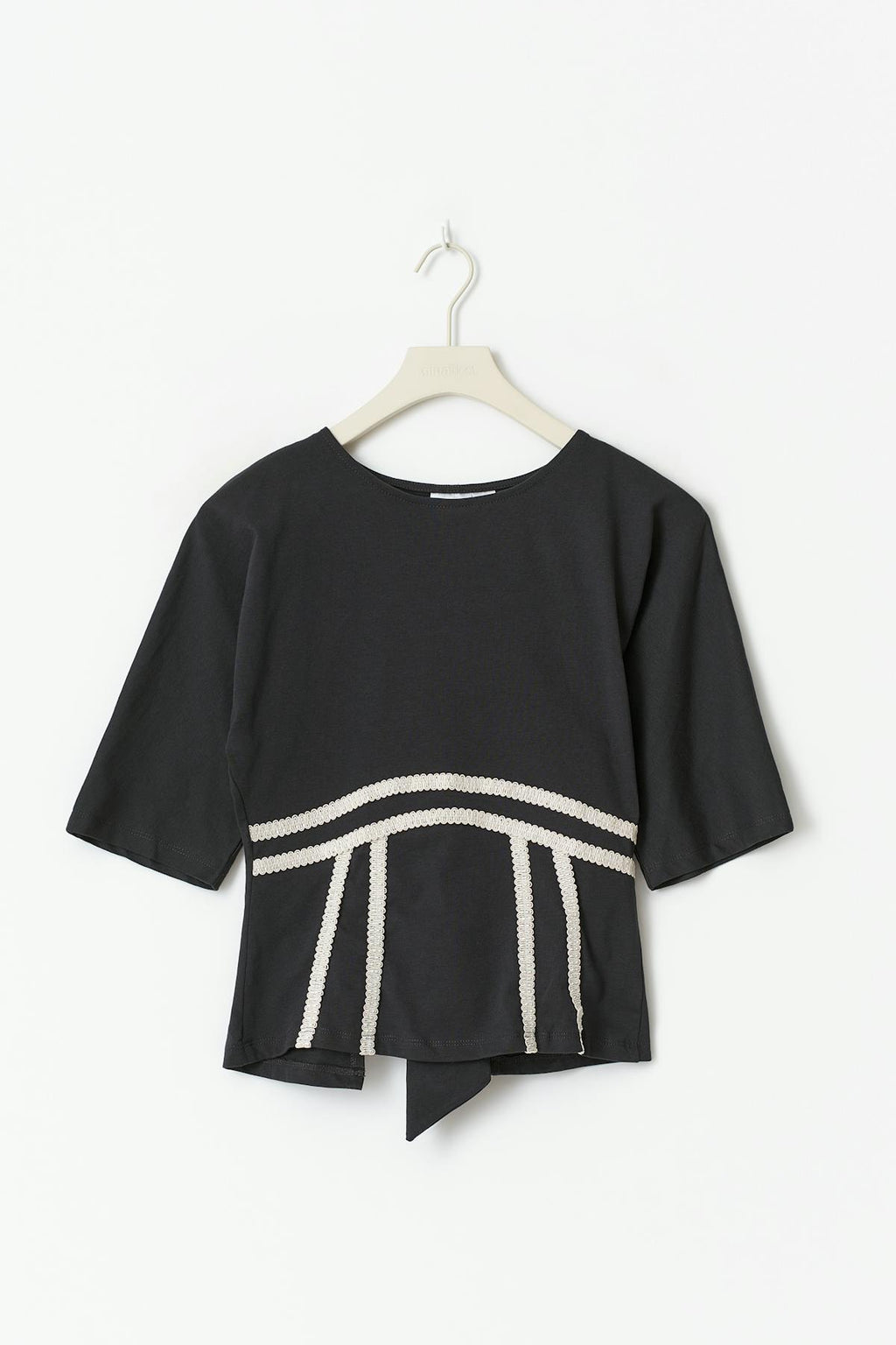 14+ detail tie t-shirt