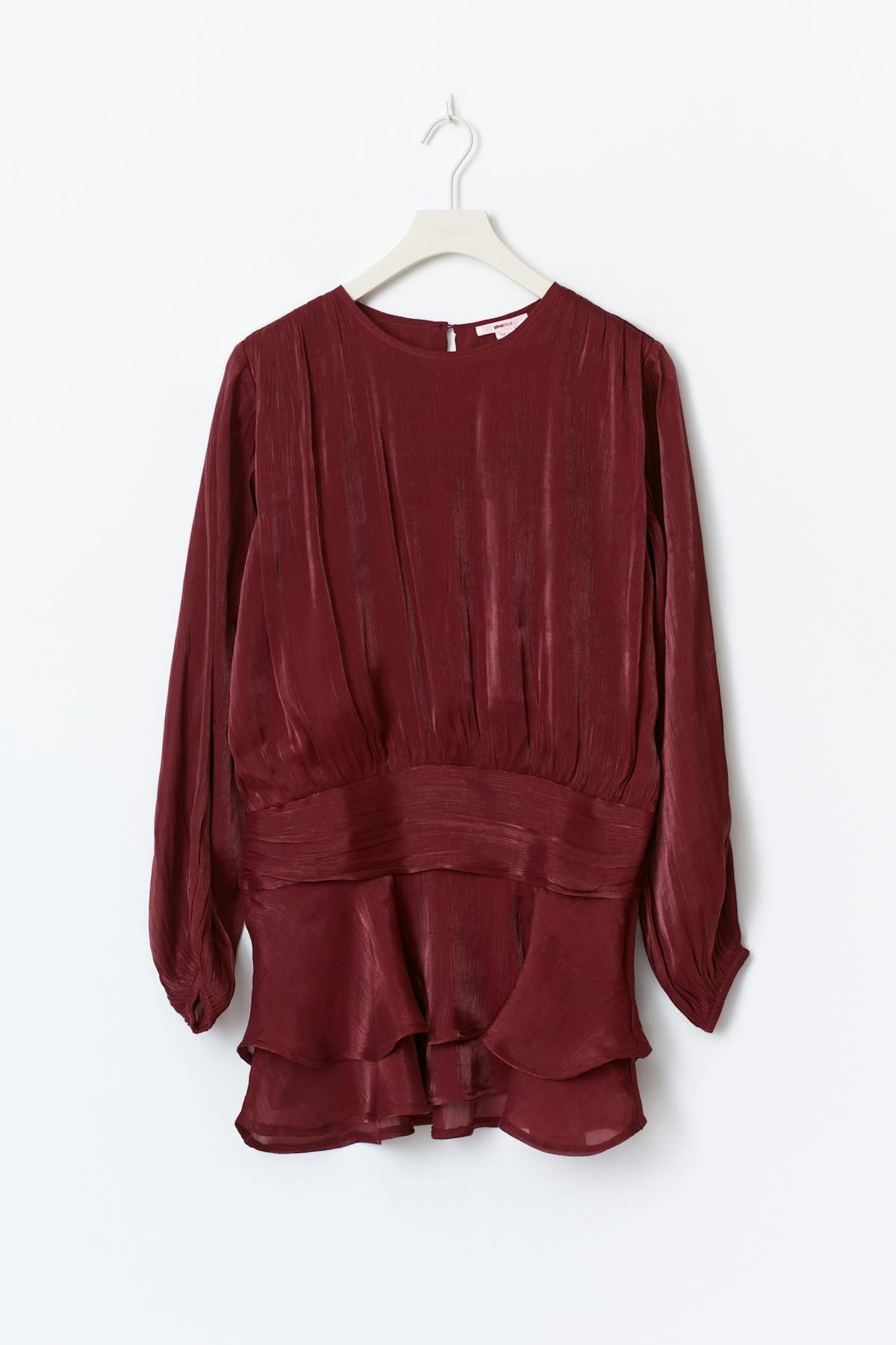 Y frill dress