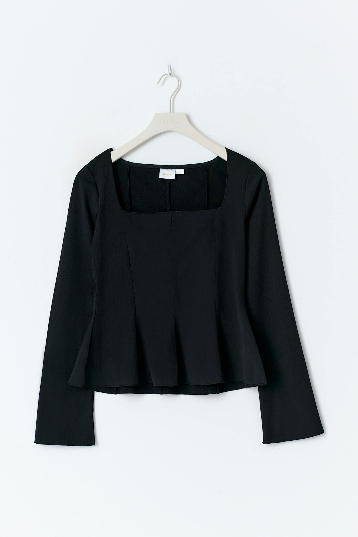 Y long sleeve peplum top