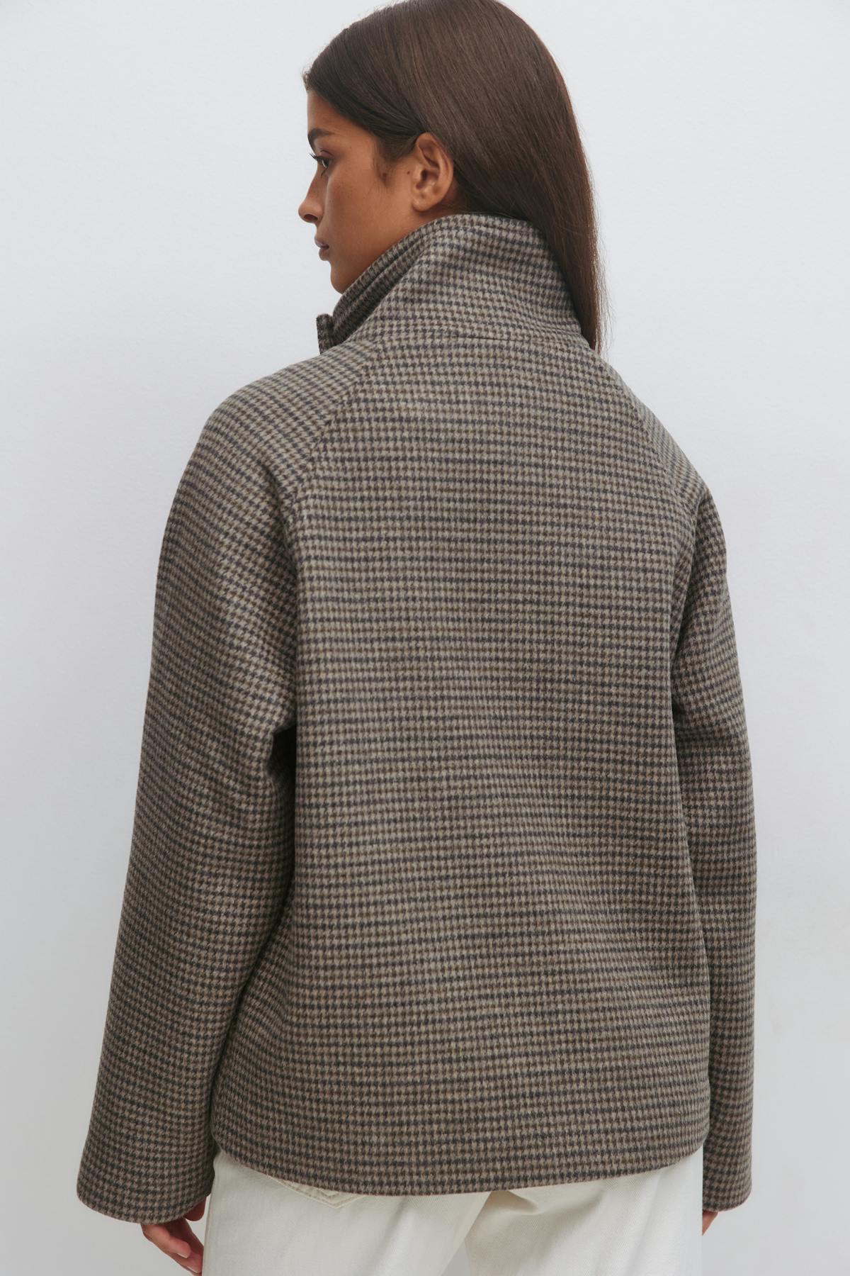 High neck short jacket