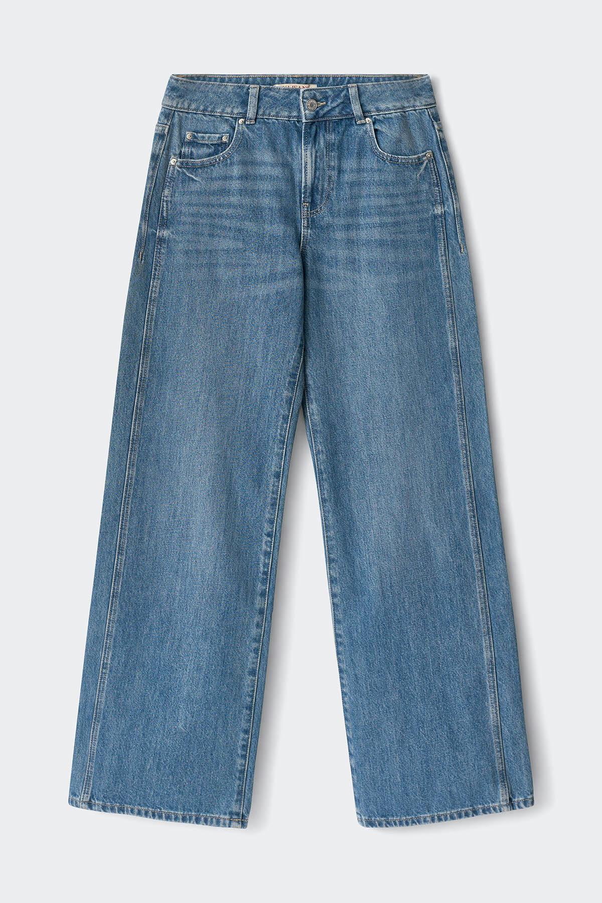 Wide flare jeans