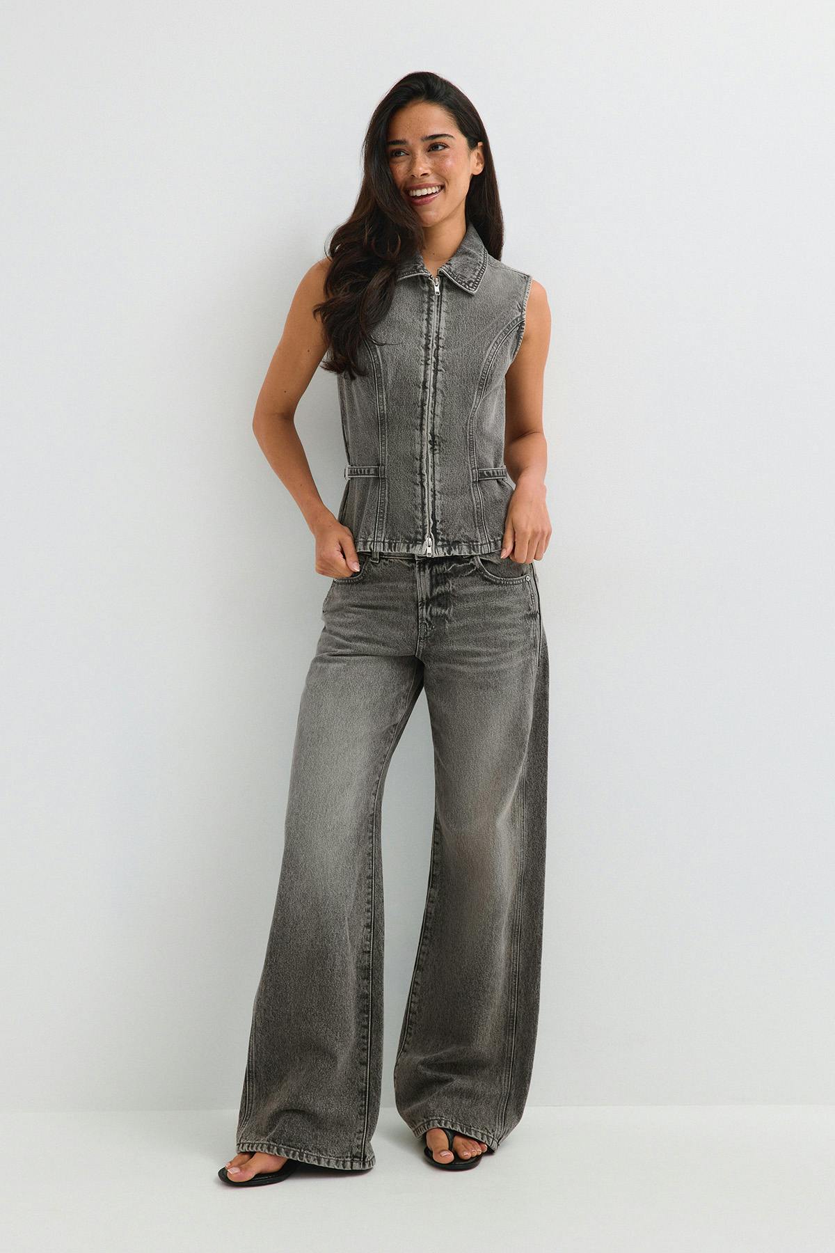 Wide flare jeans