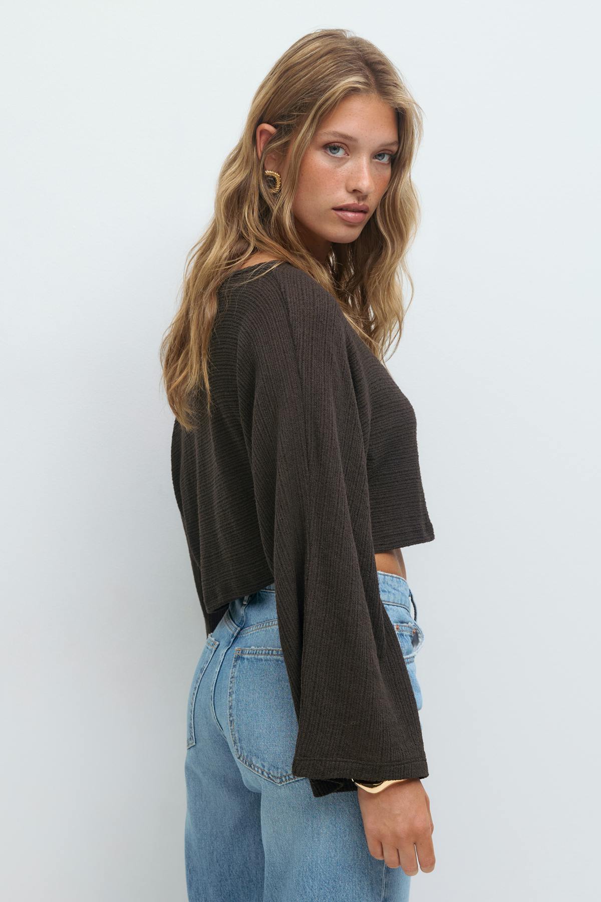 Wide sleeve top