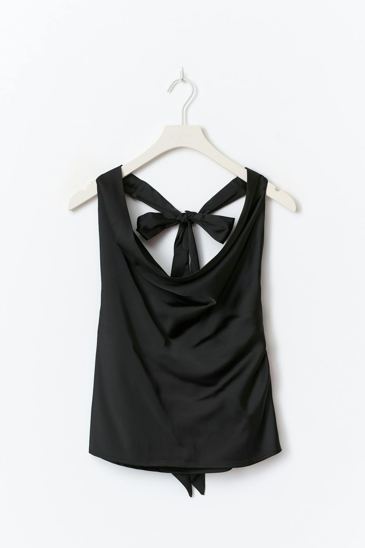 14+ halterneck top