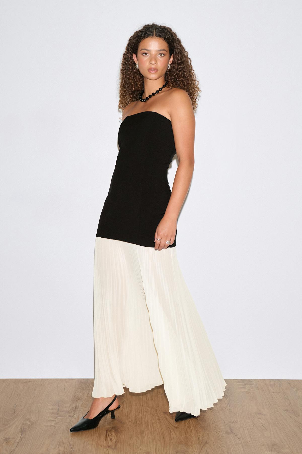 Sleeveless dropped waist dress