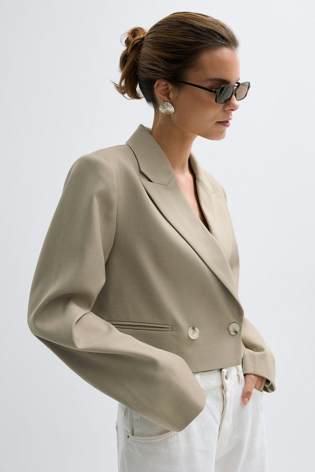 Short double breasted blazer