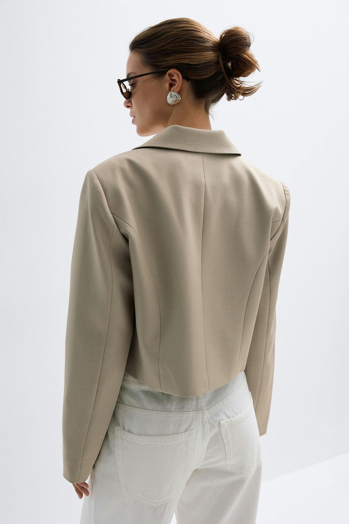 Short double breasted blazer