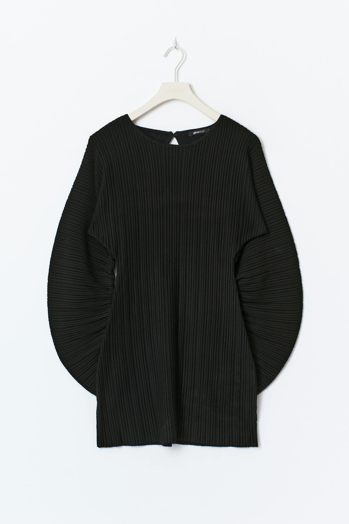 Knitted dress