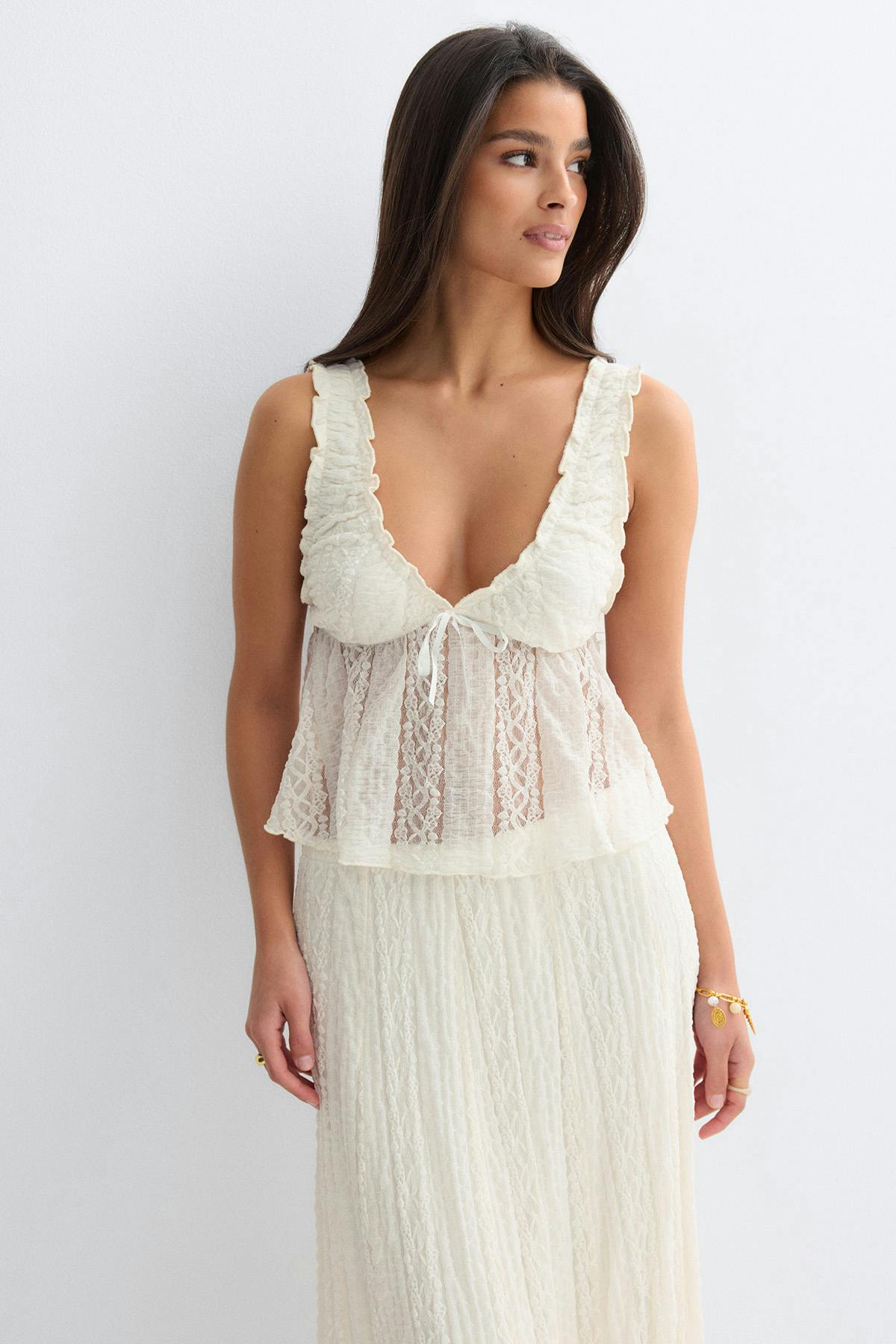 Lace singlet