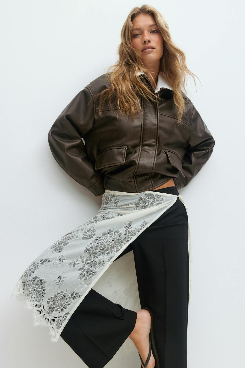 Lace apron skirt