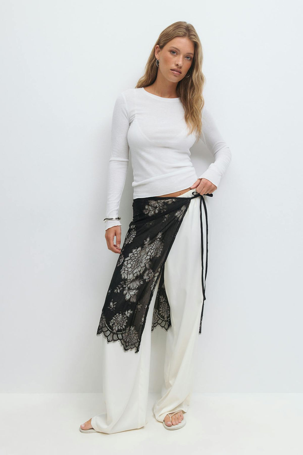 Lace apron skirt