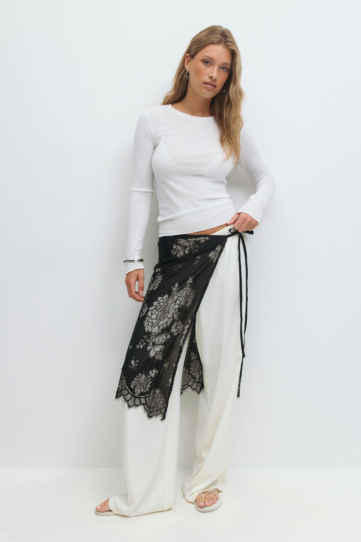 Lace apron skirt