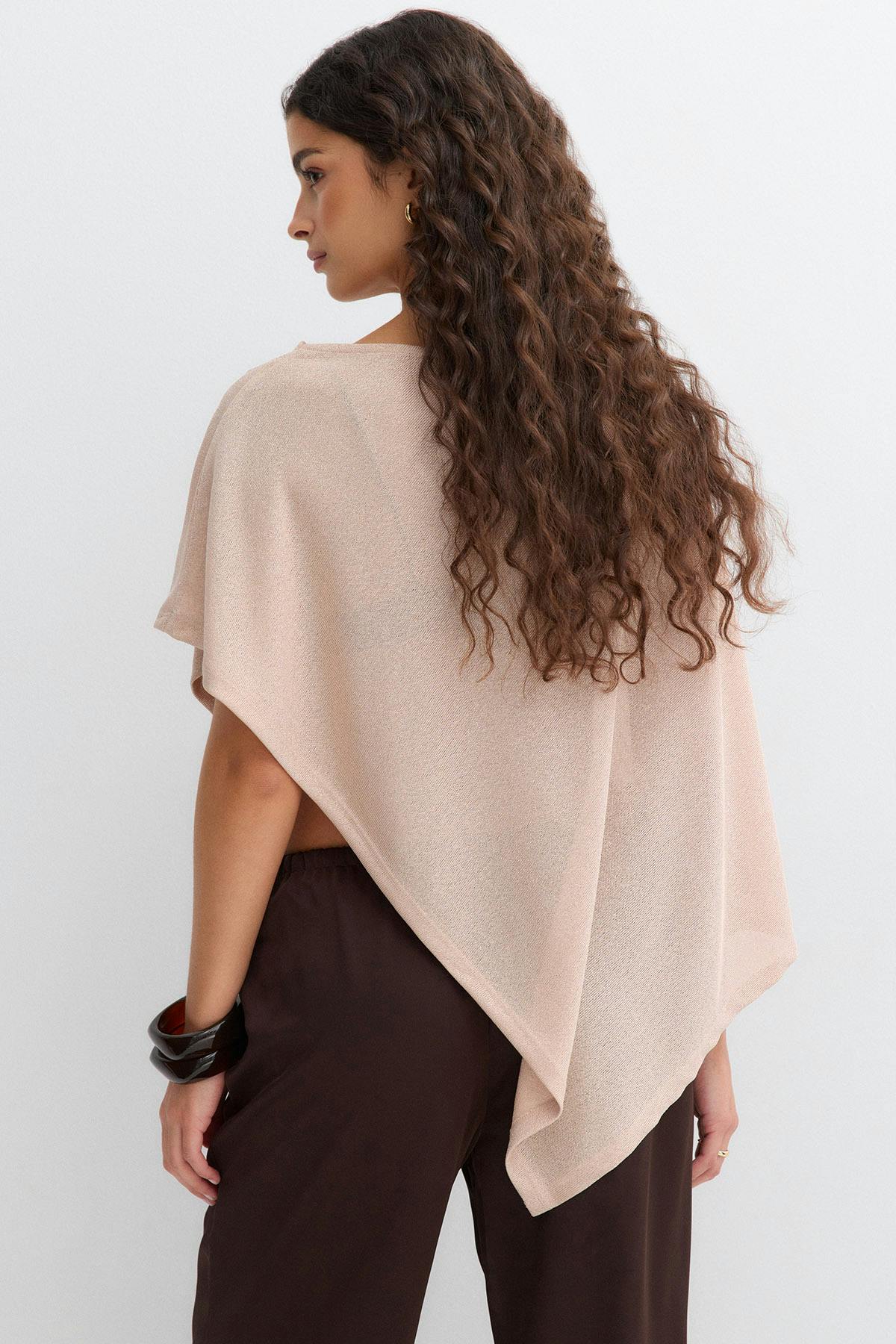 Poncho top