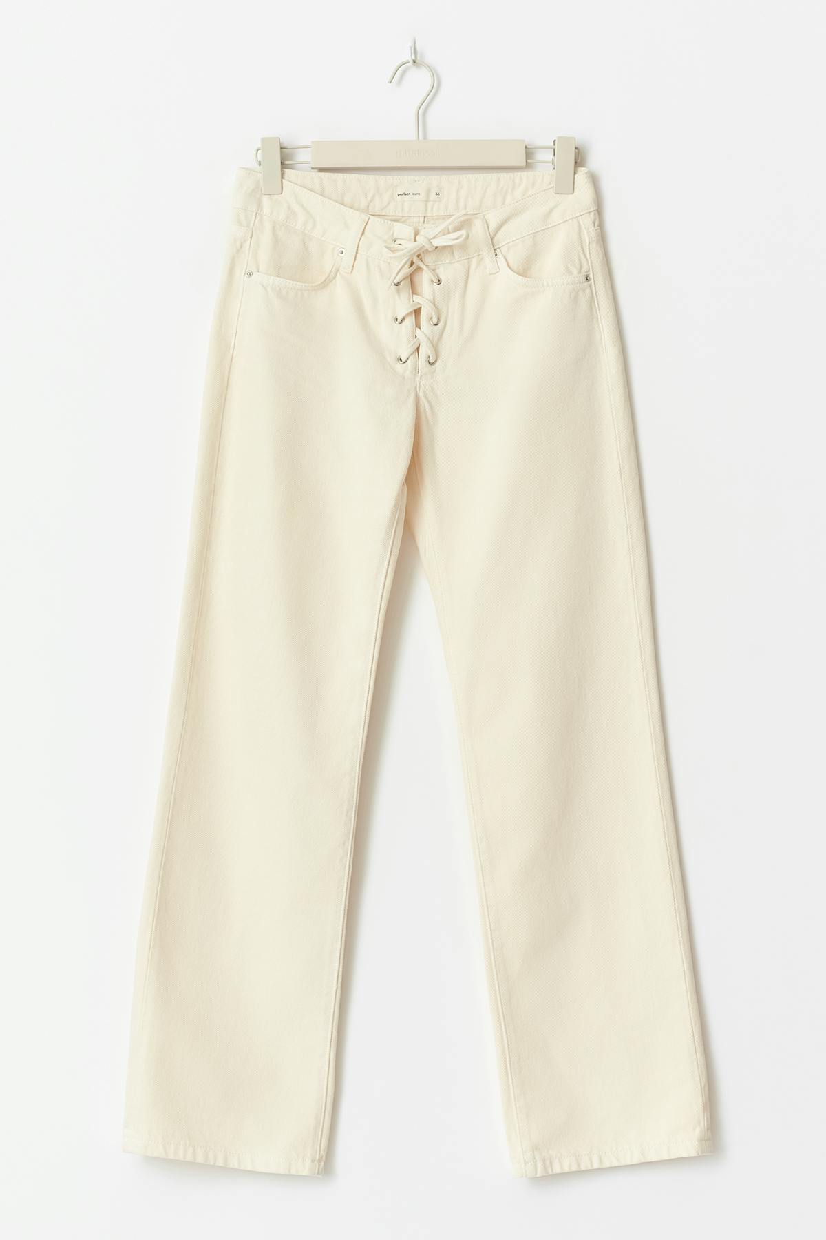Lacing jeans