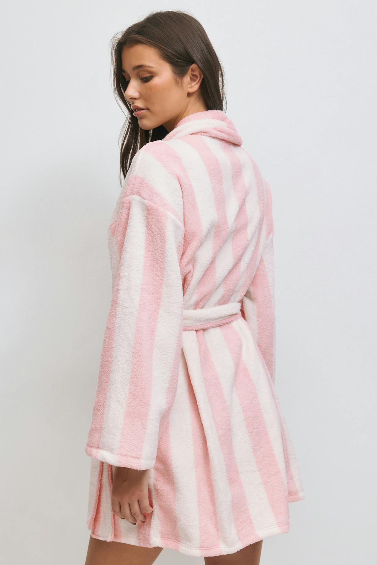 14+ fleece robe