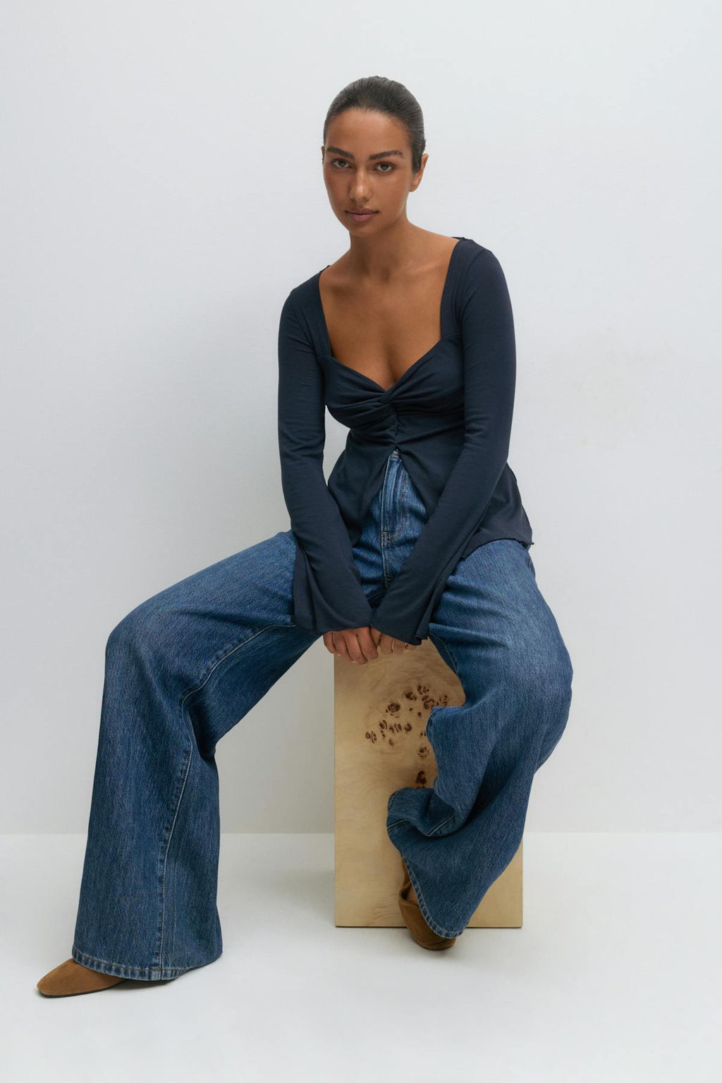 Twisted detail top