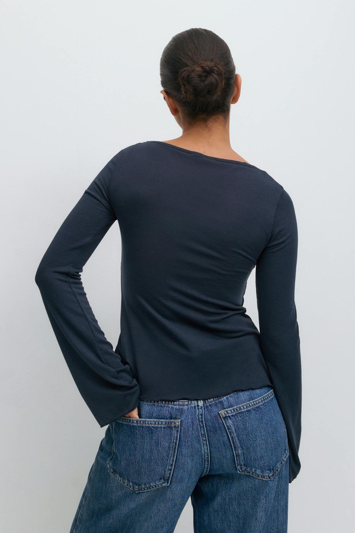 Twisted detail top