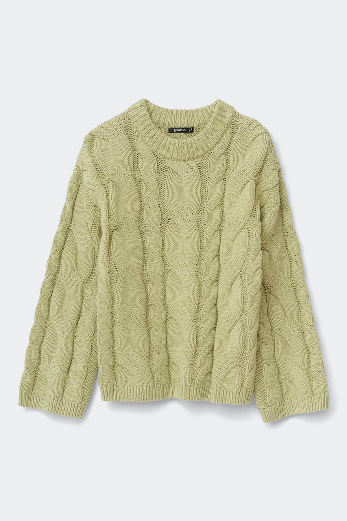 Chunky knitted cable sweater