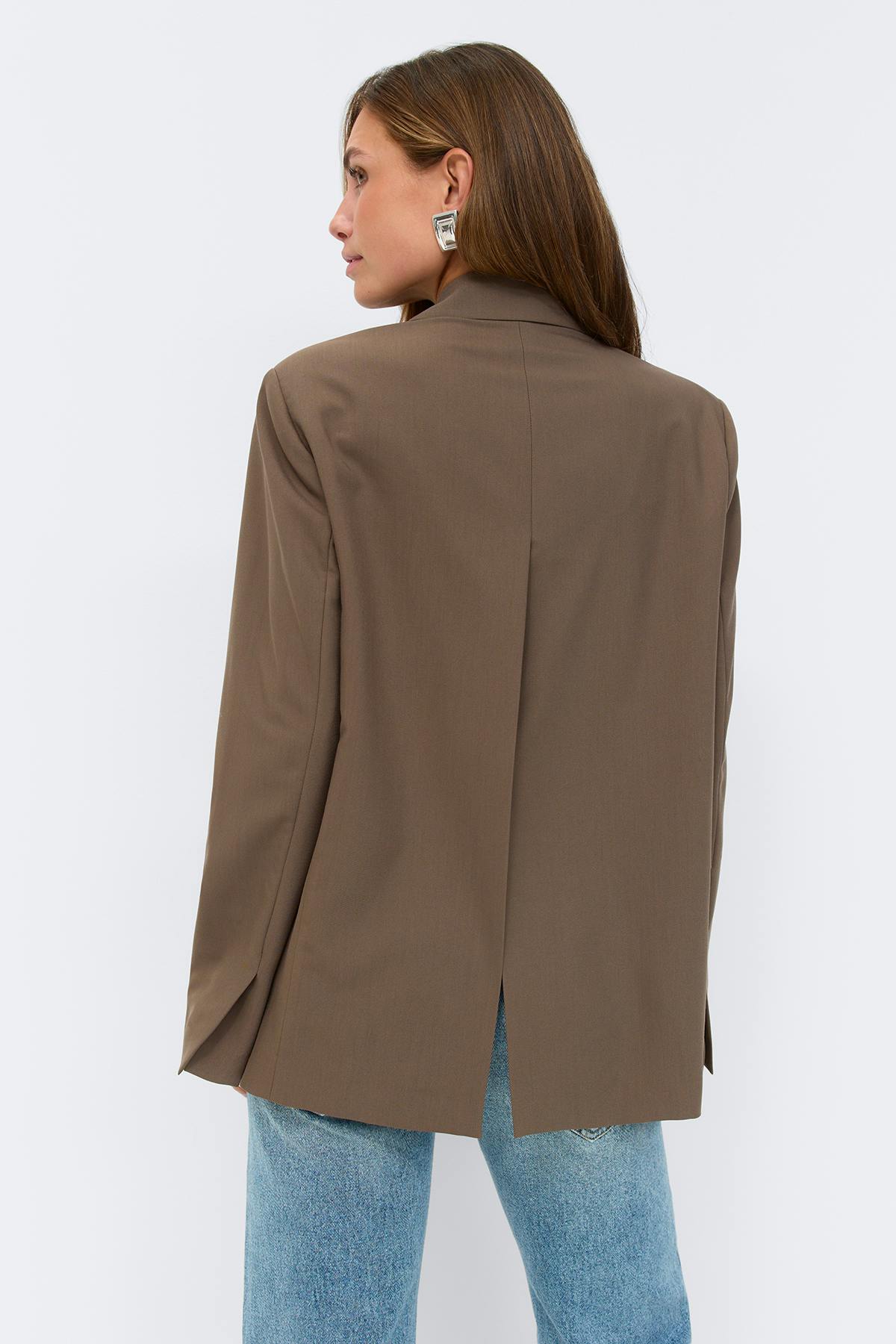 Back high slit blazer