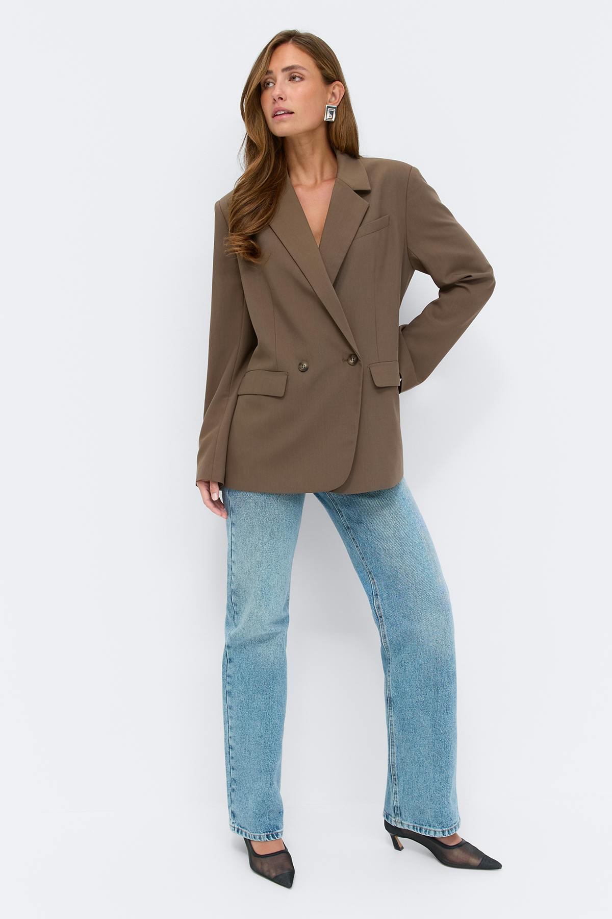 Back high slit blazer