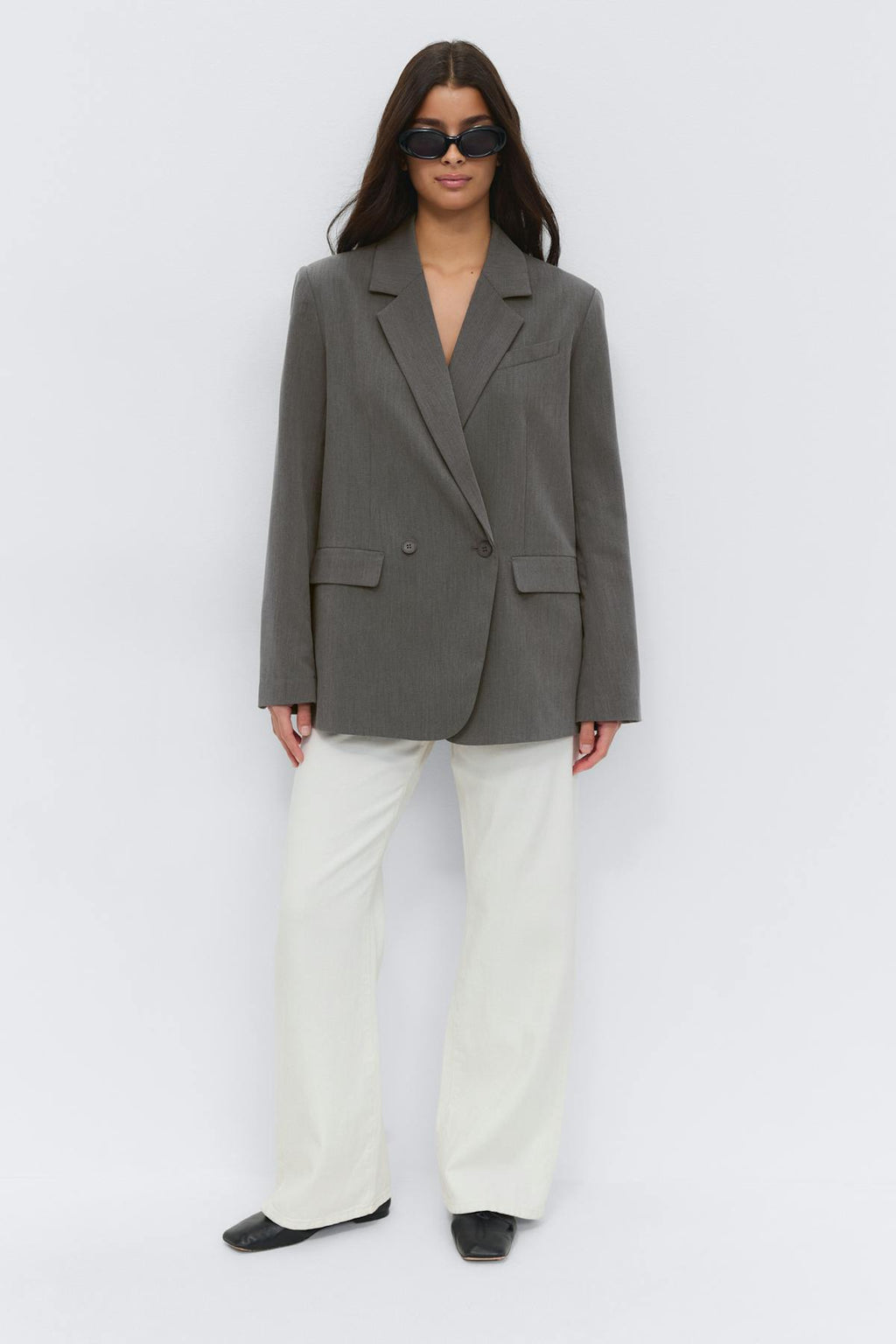Back high slit blazer