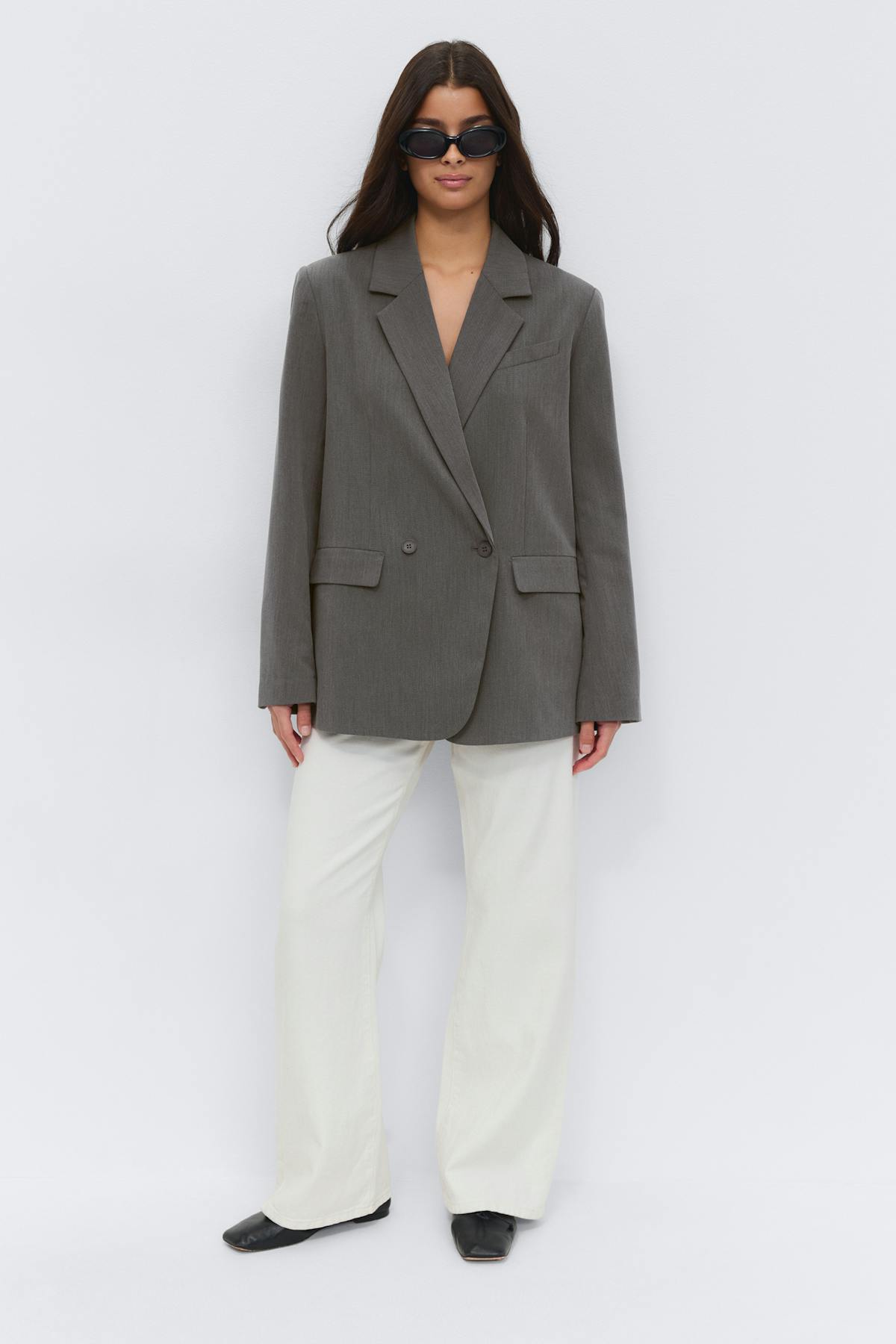 Back high slit blazer