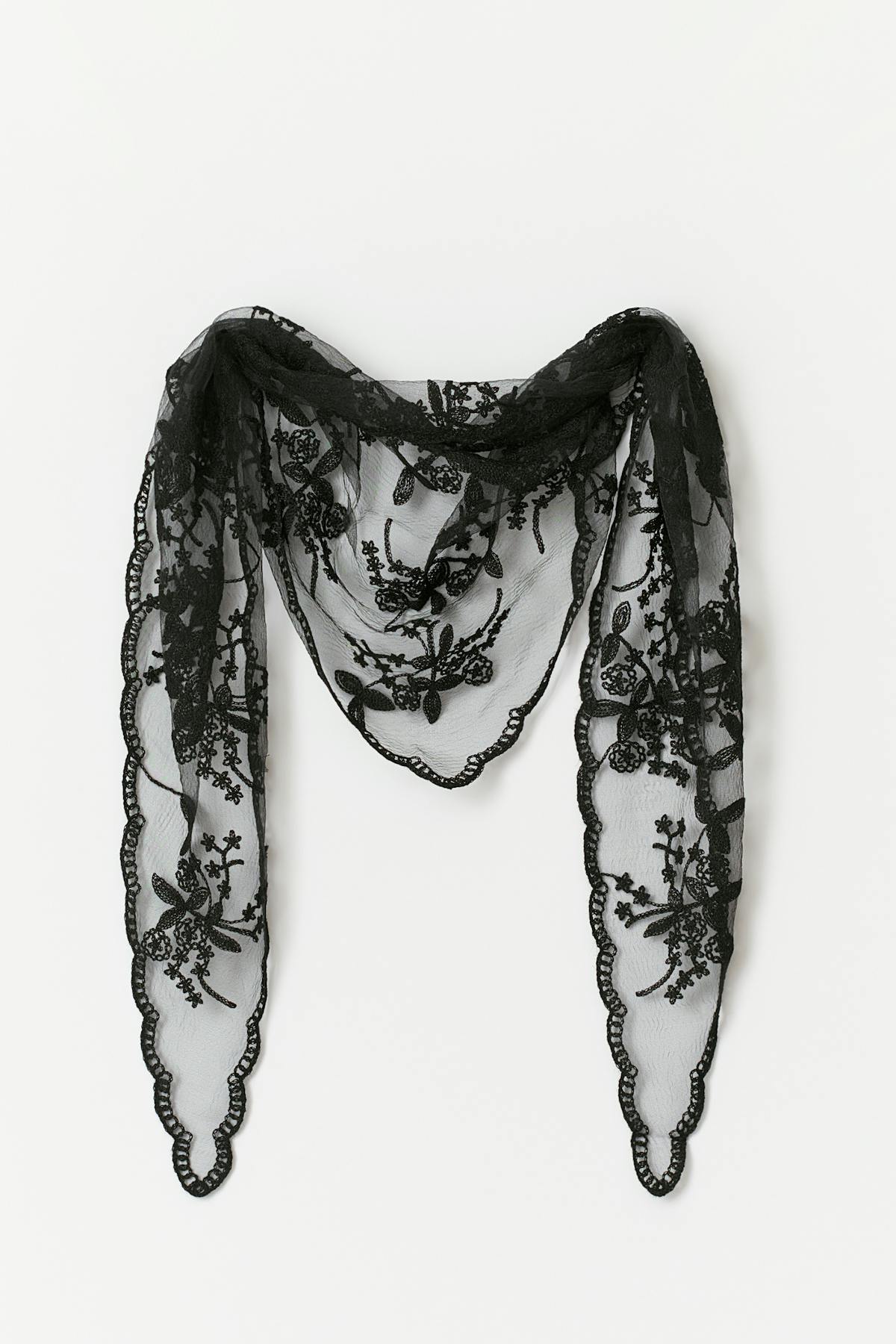 Embroidery lace scarf