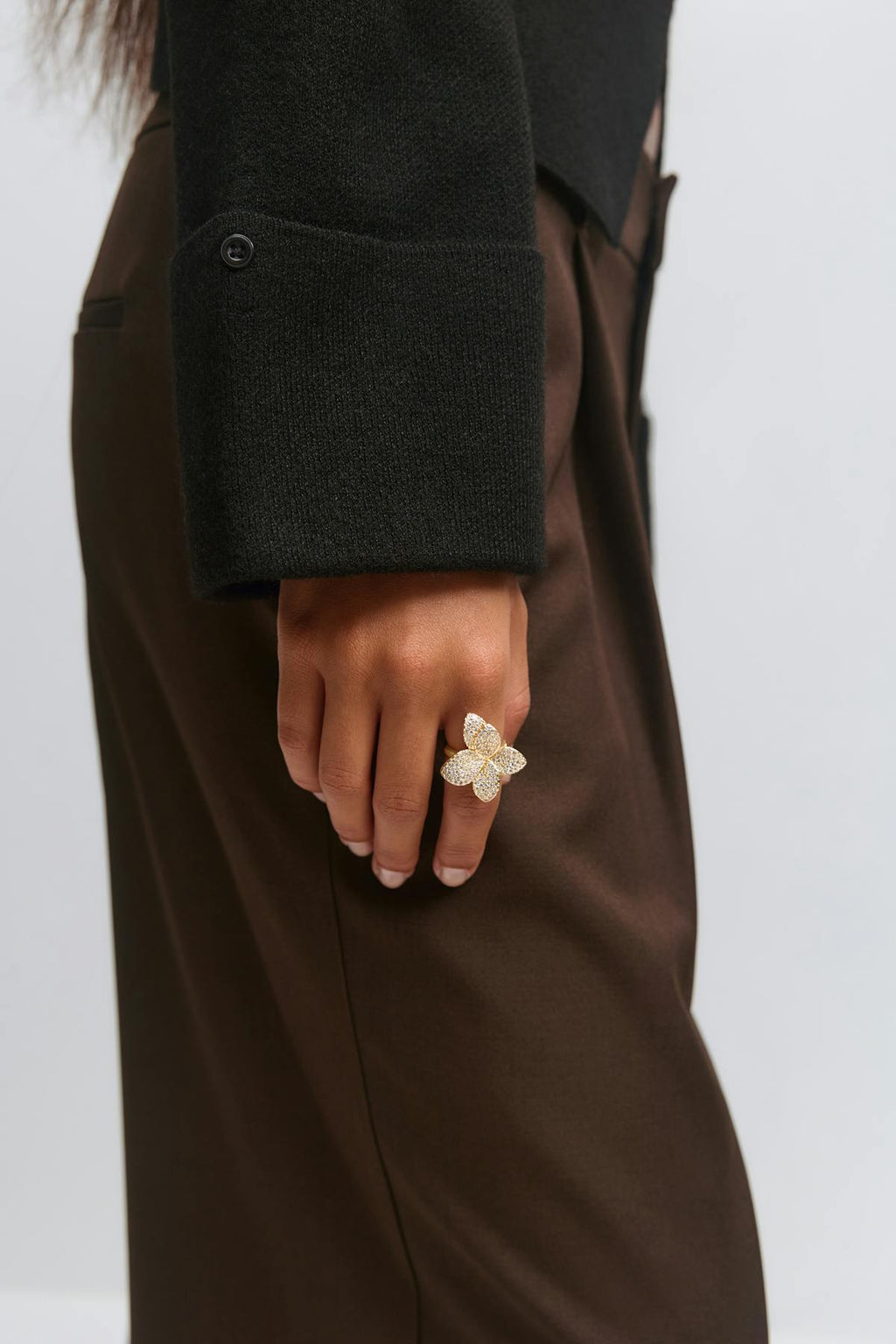Pave flower ring