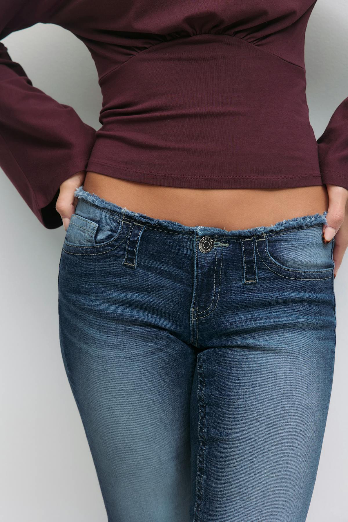 14+ x-tra low cut off jeans
