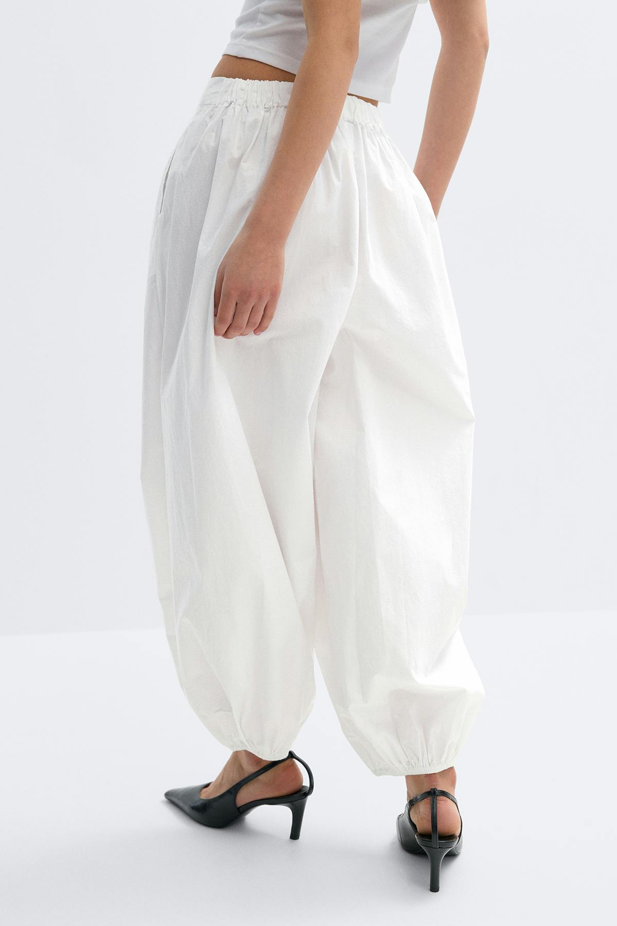 Mid waist balloon trousers