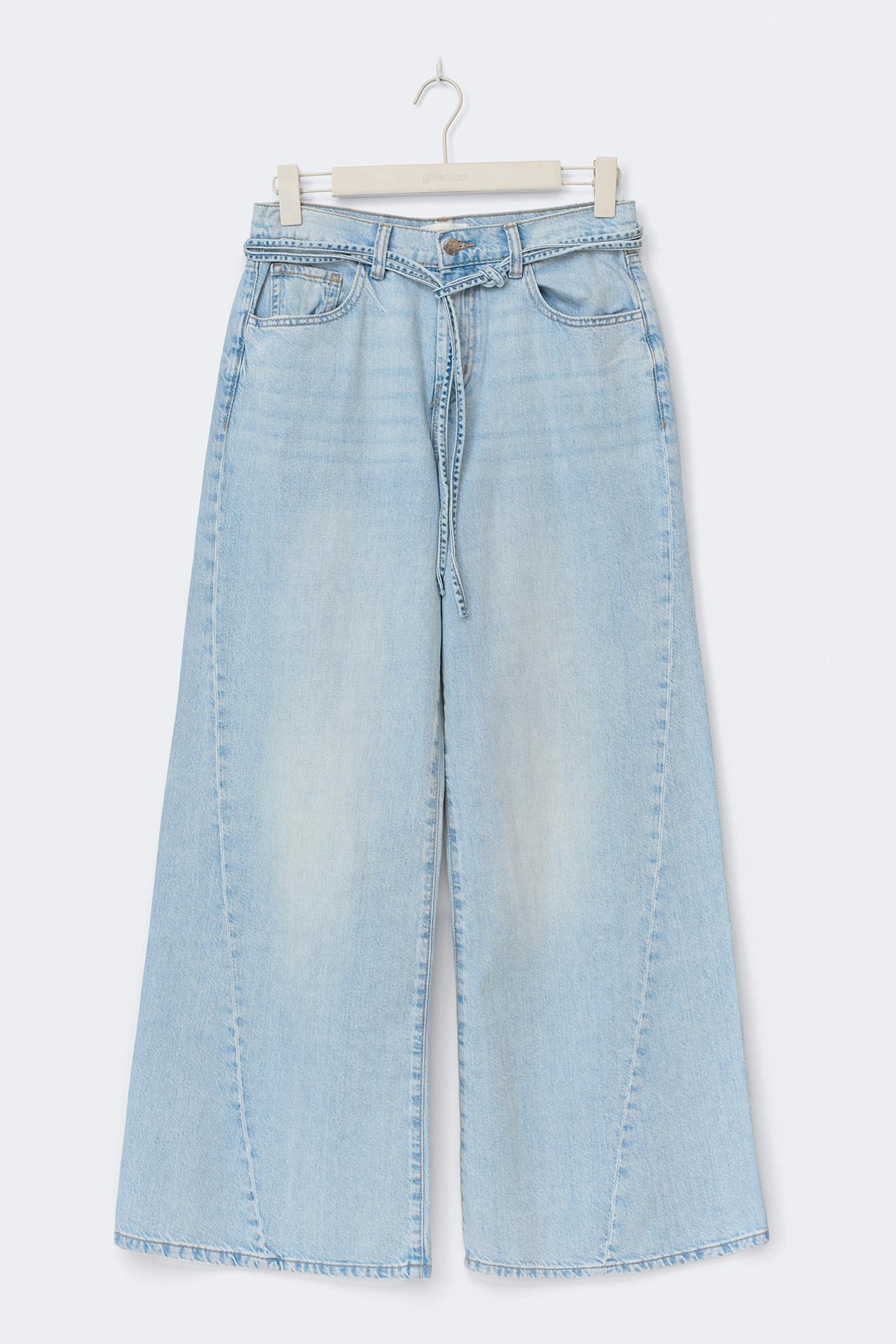 Twisted wide jeans