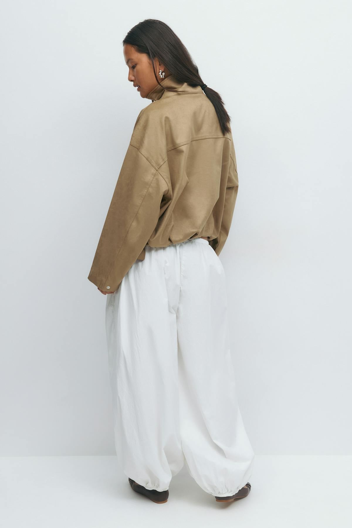 Wide balloon trousers
