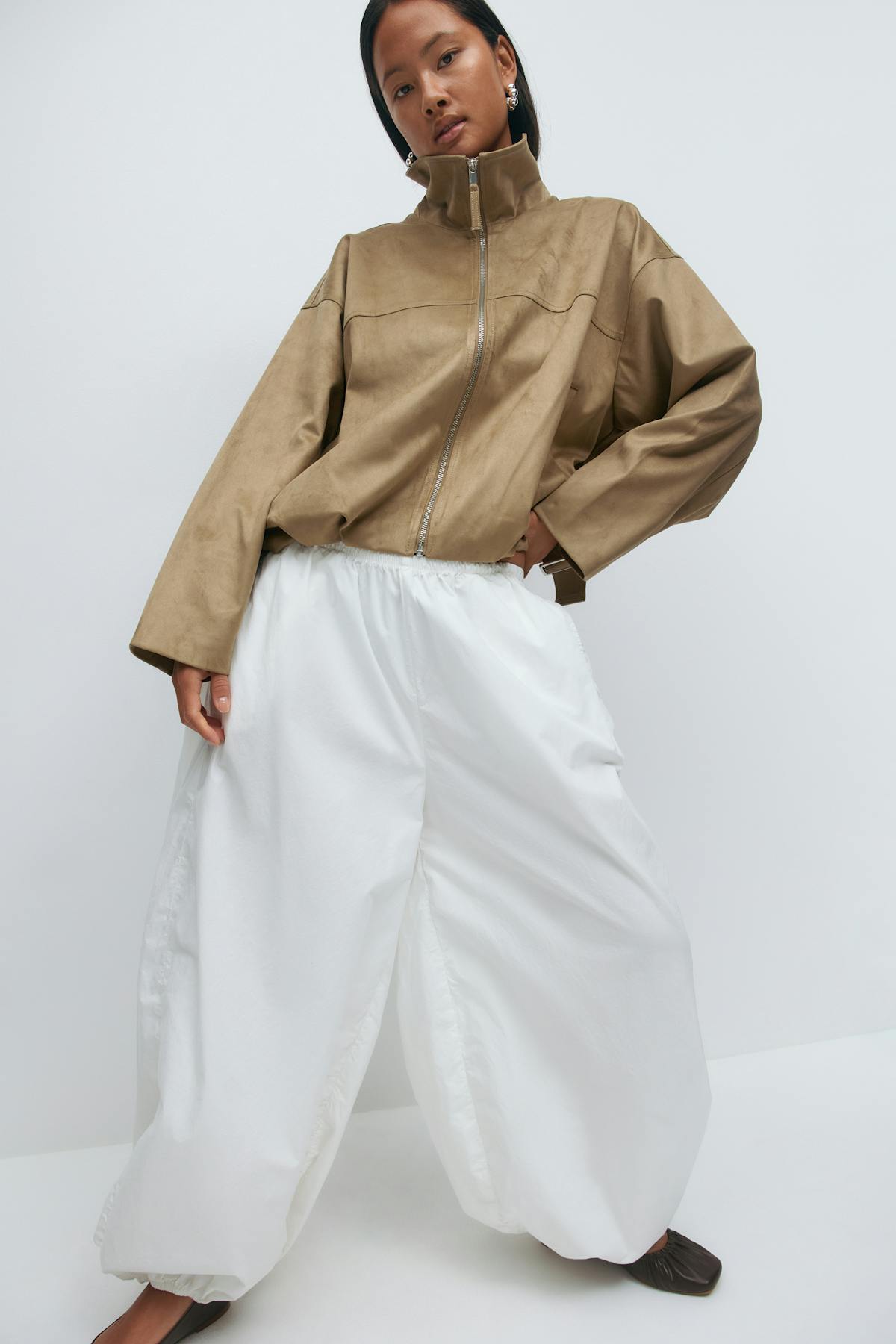 Wide balloon trousers