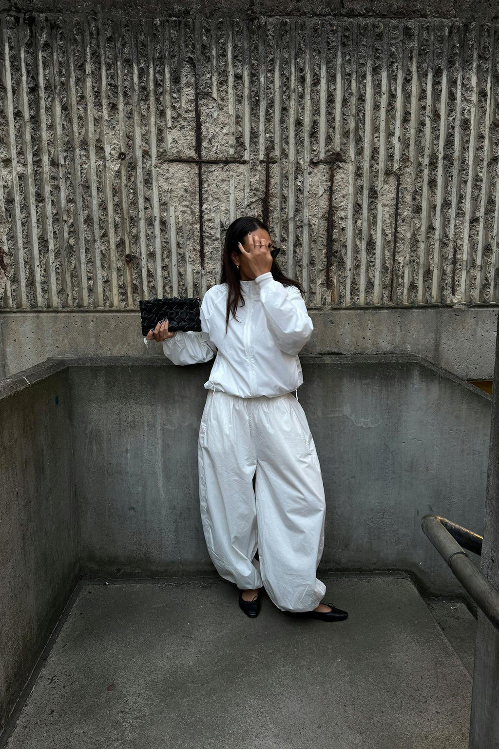 Wide balloon trousers
