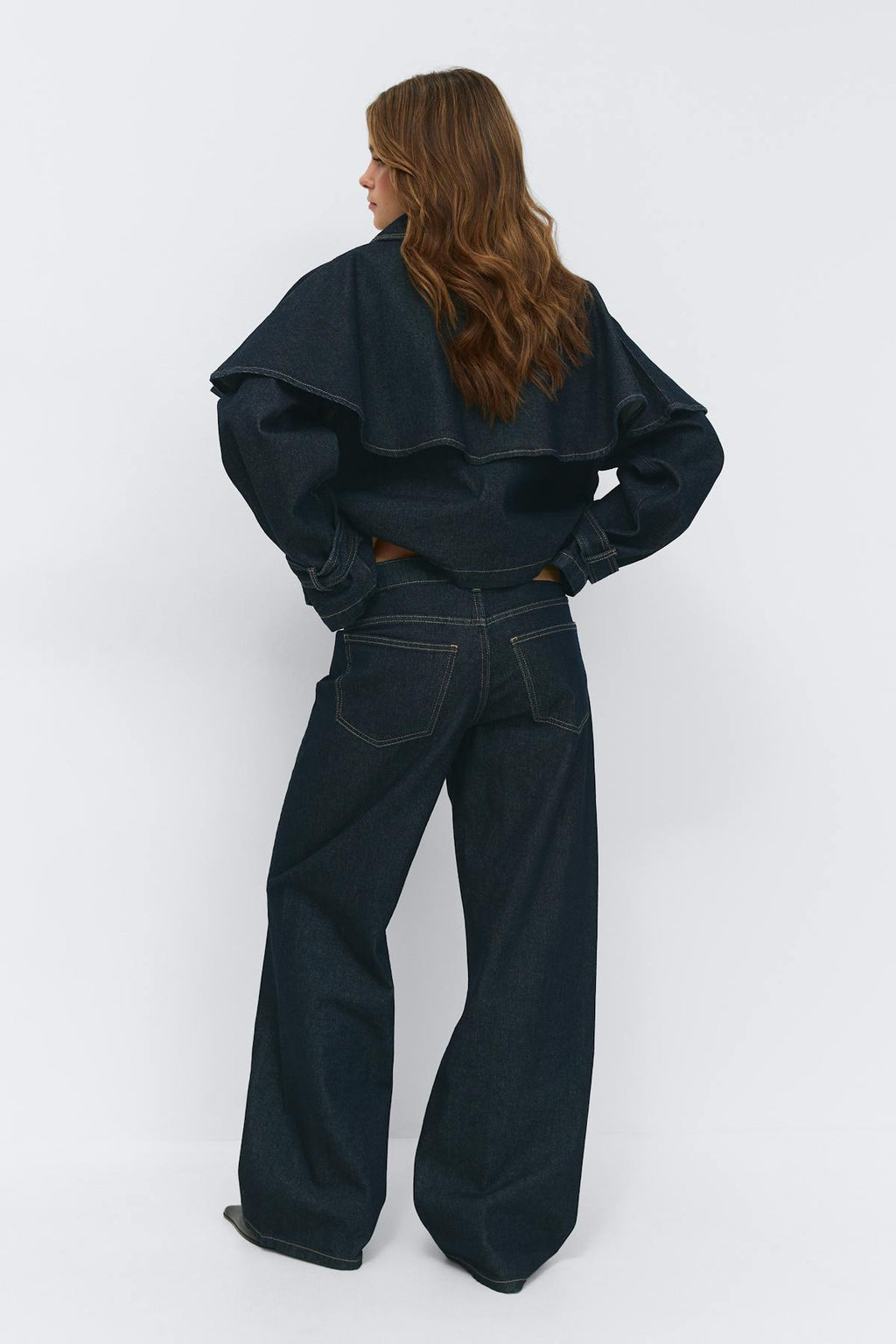 Low wide jeans