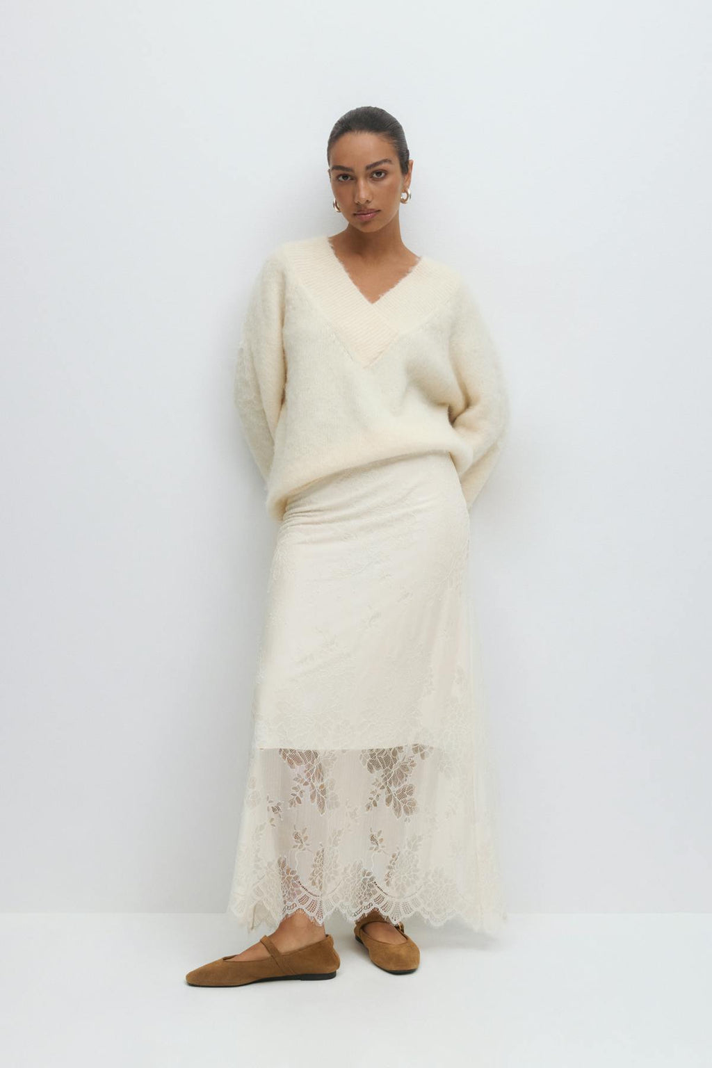 Lace skirt