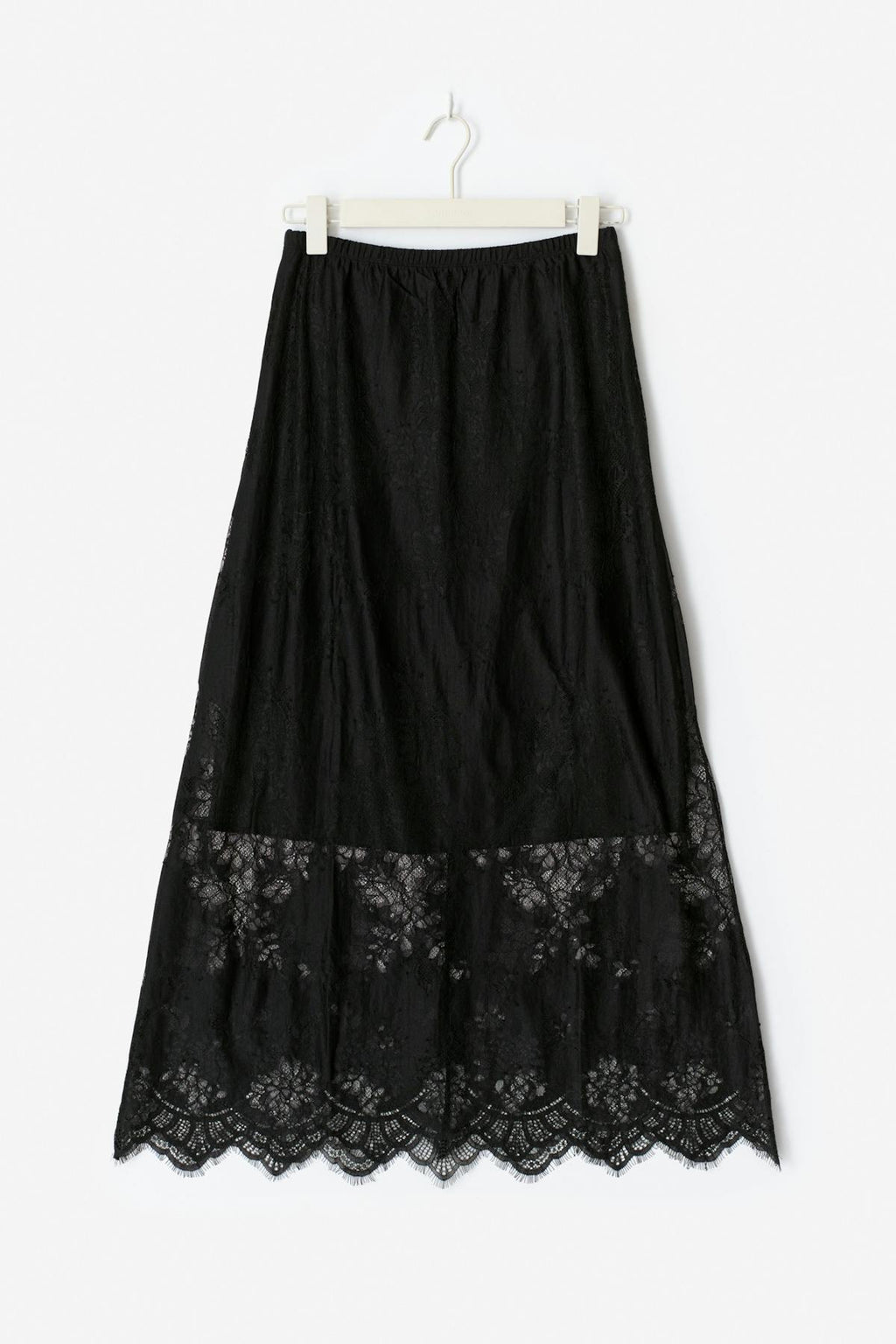 Lace skirt