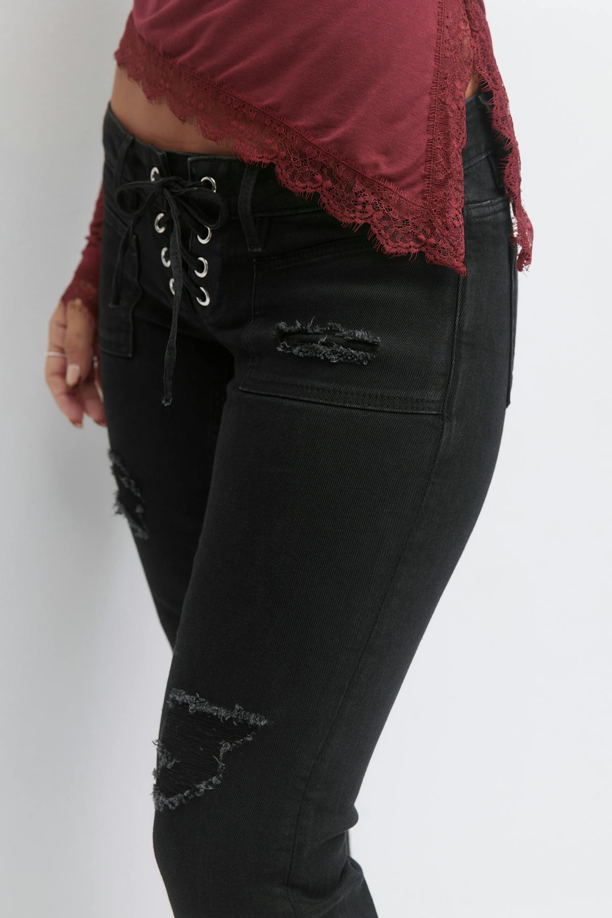 14+ pleated tie jeans