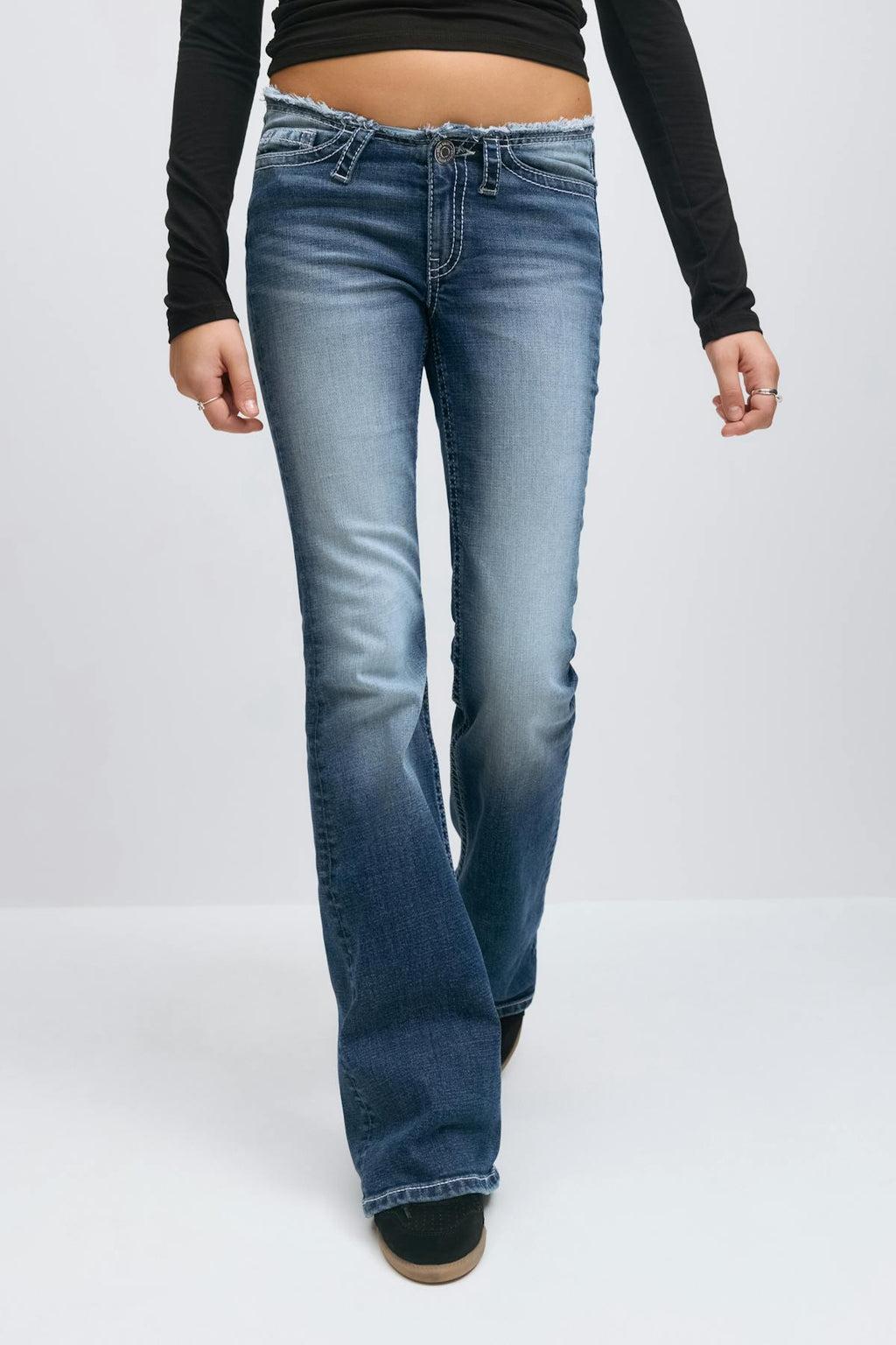 Y  x-tra low cut off jeans
