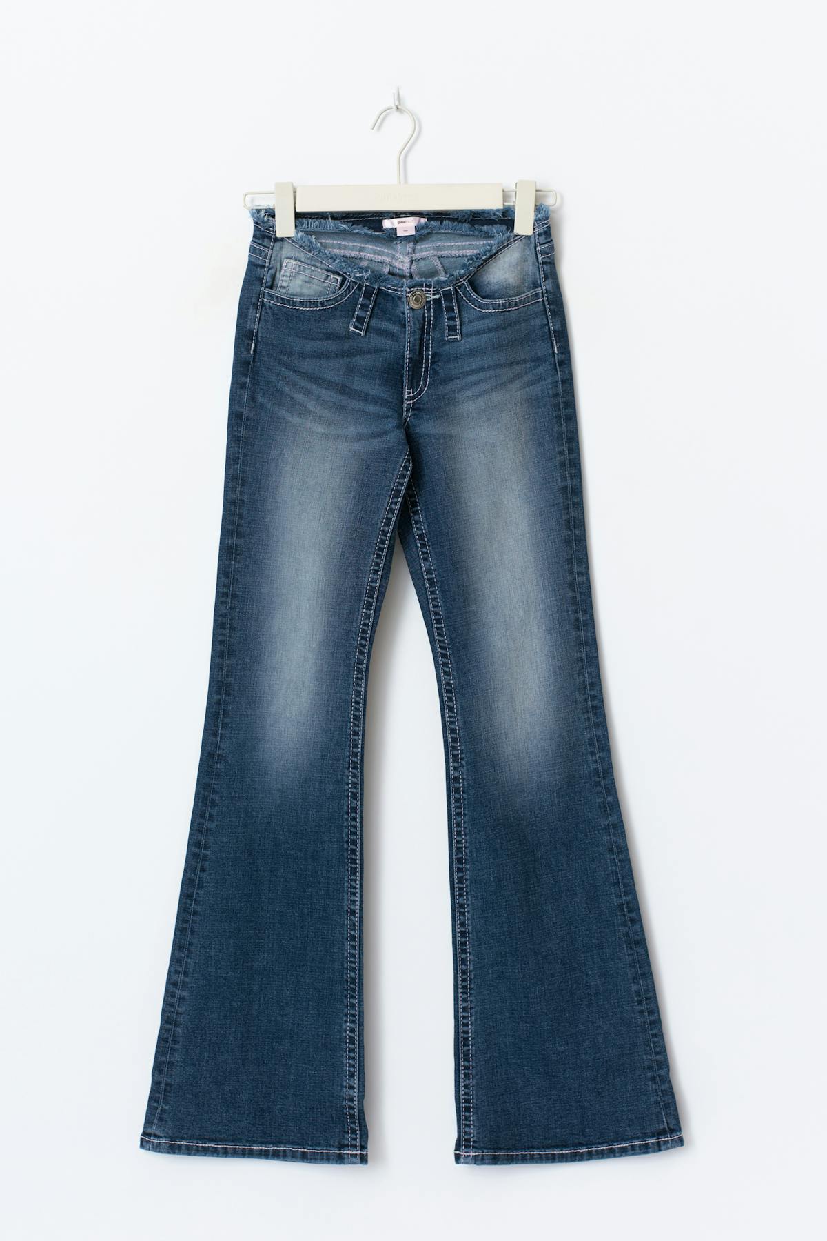 Y  x-tra low cut off jeans
