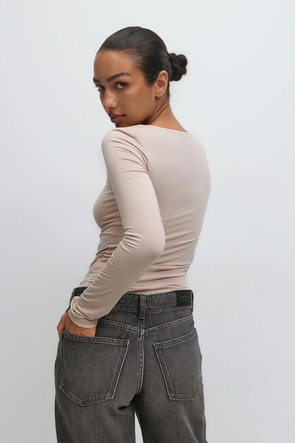 Scoop neck top
