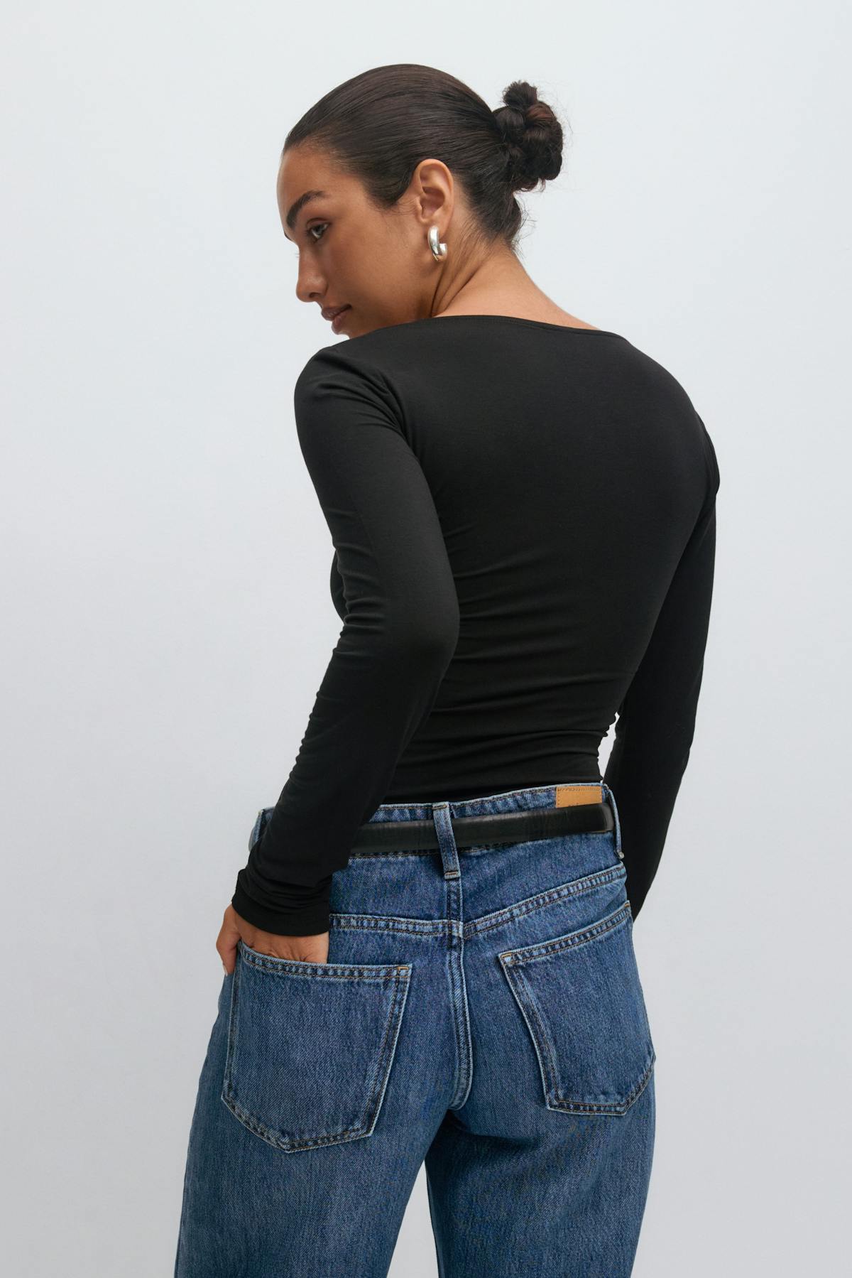 Scoop neck top