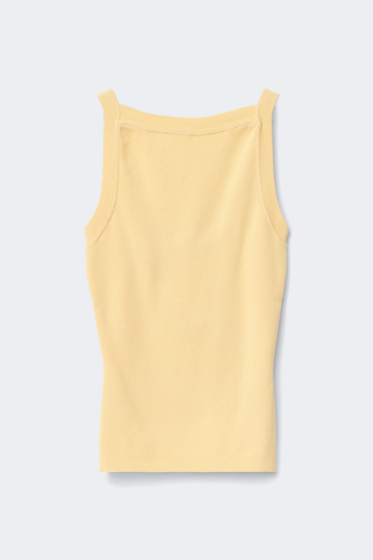 Knitted singlet