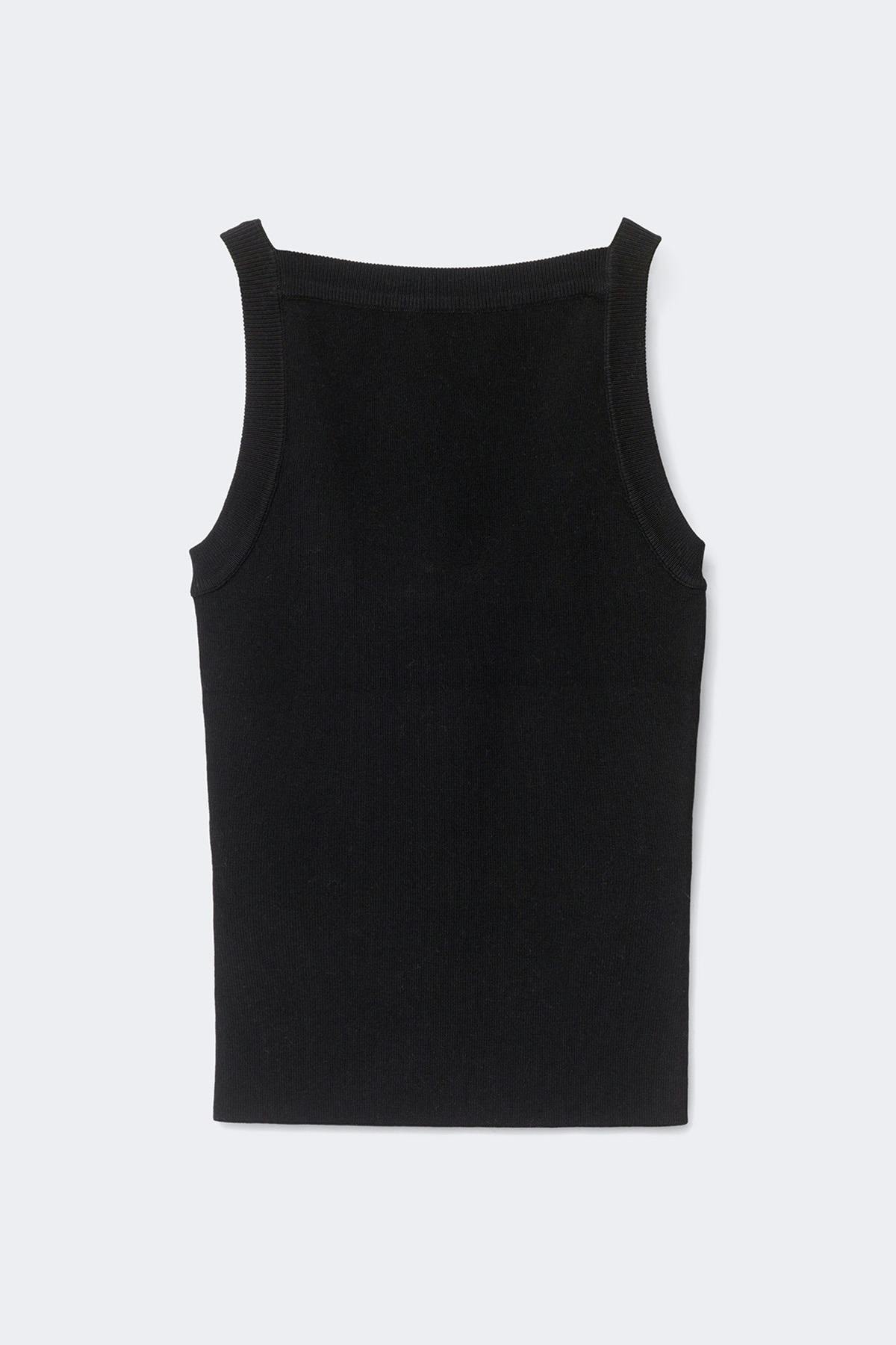 Knitted singlet