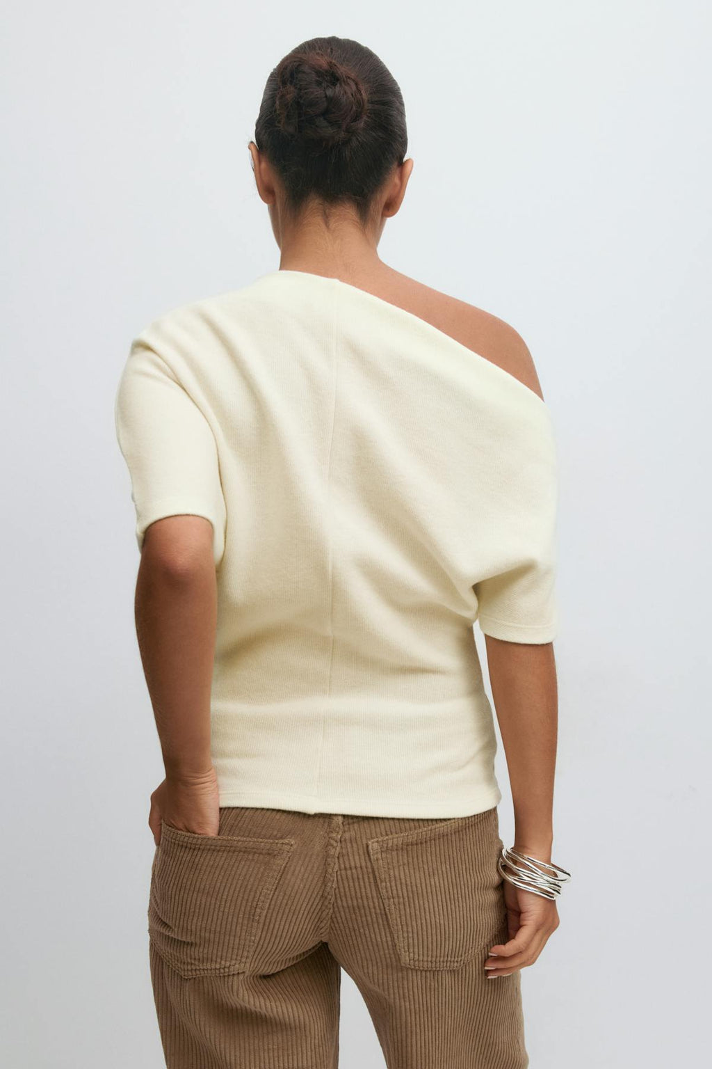 Soft asymmetric top