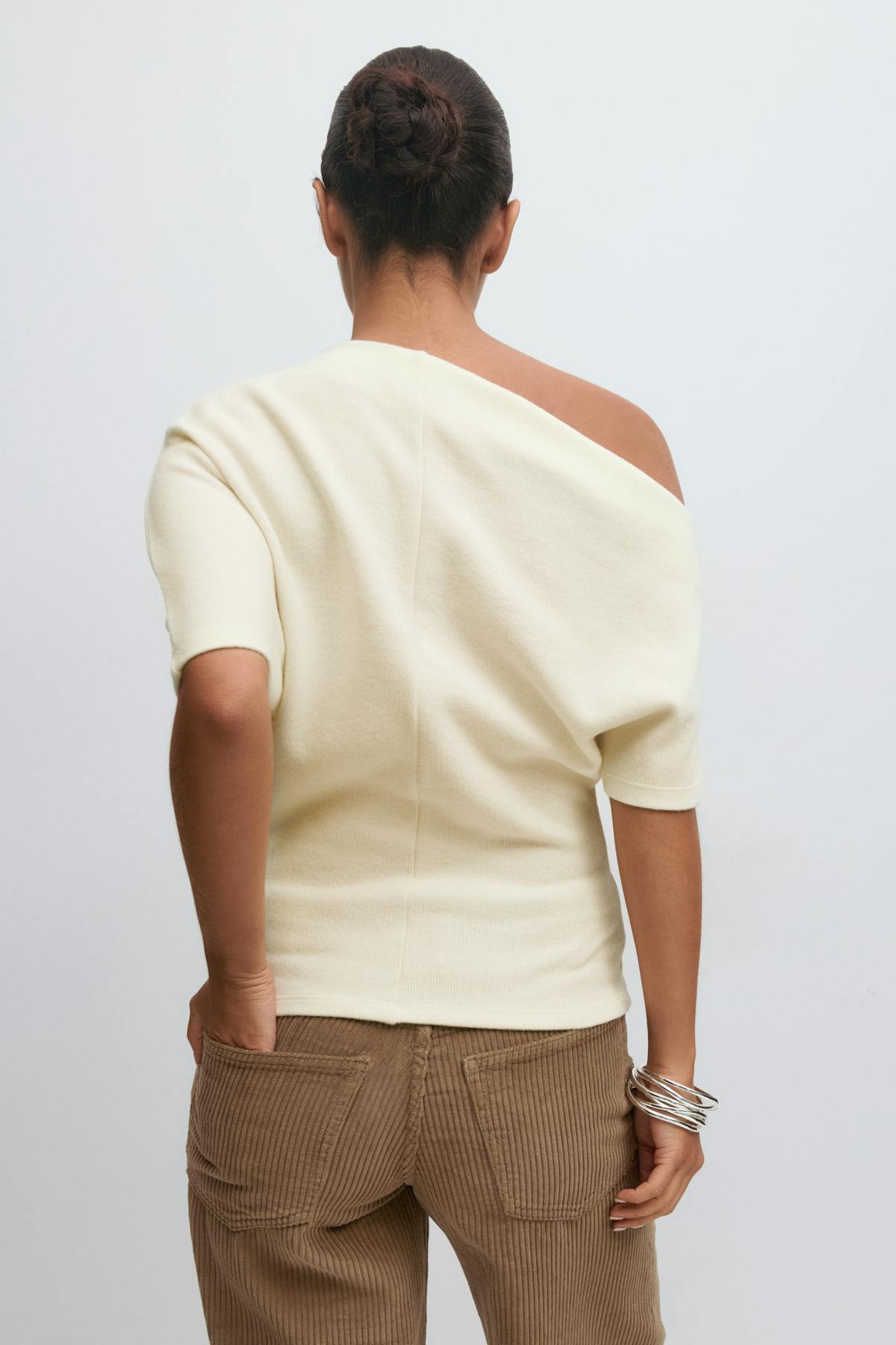 Soft asymmetric top
