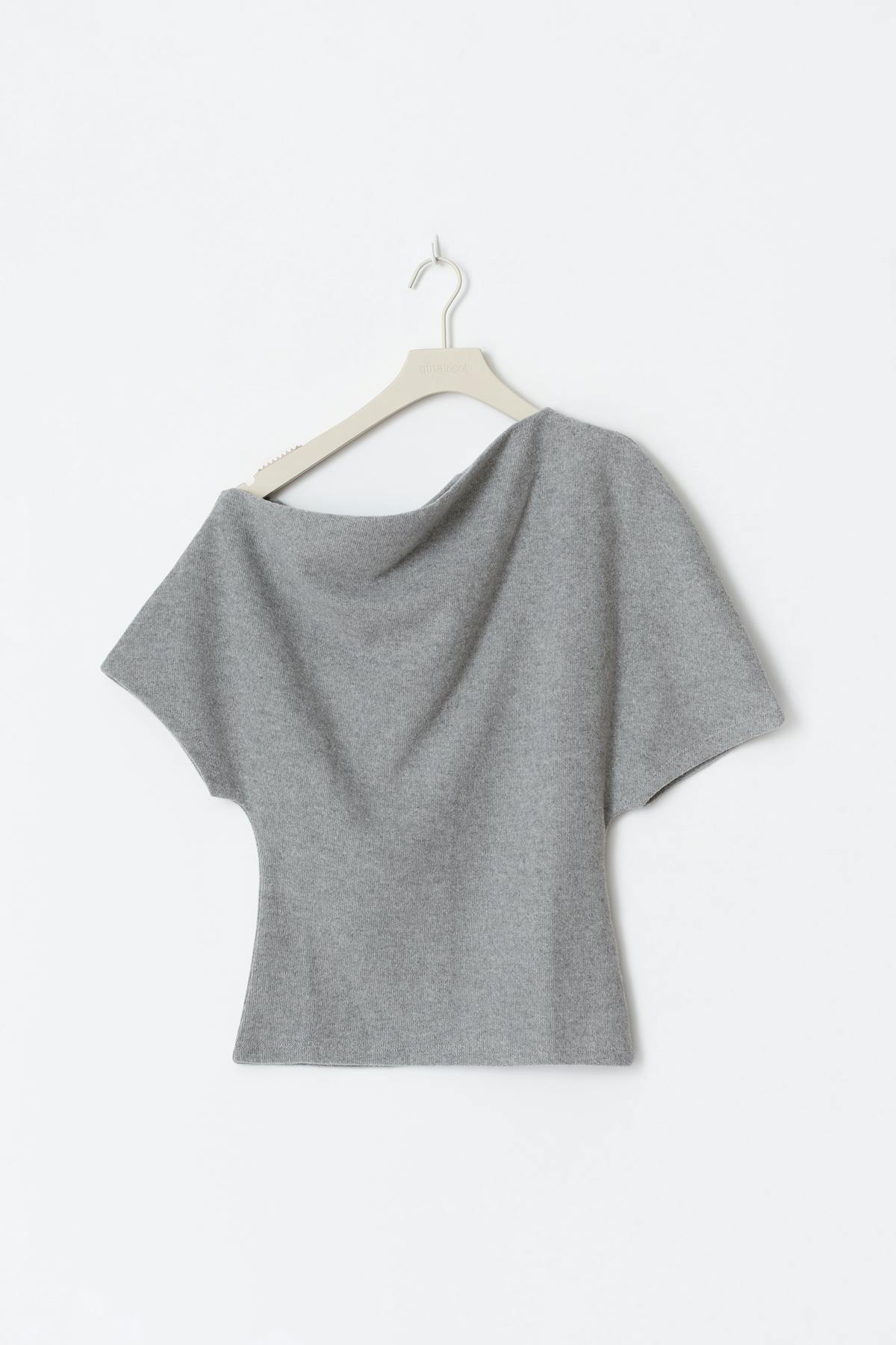 Soft asymmetric top