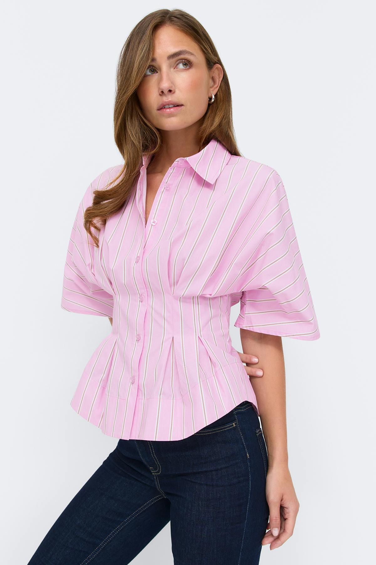 Shaped shirt